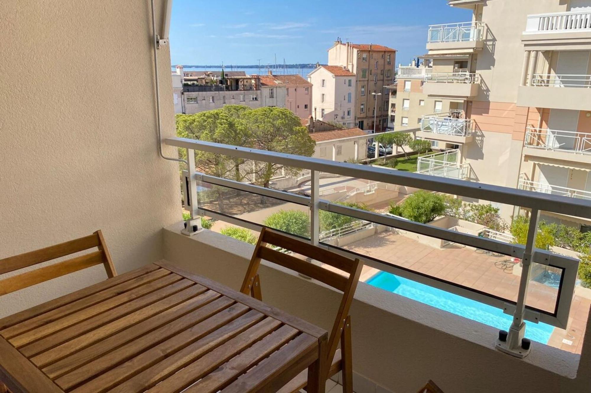 06Ai - Beautiful Renovated Studio - Sea And Pool View Vallauris Exterior foto