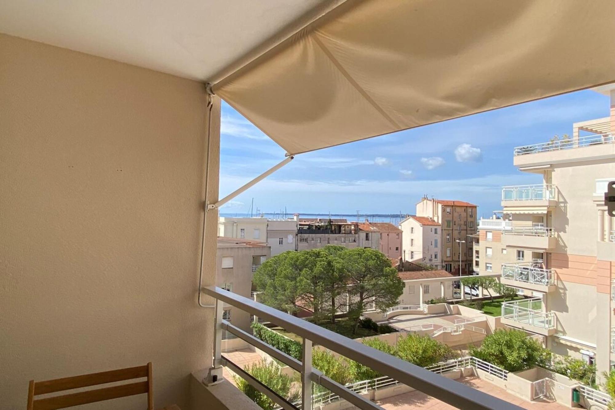 06Ai - Beautiful Renovated Studio - Sea And Pool View Vallauris Exterior foto