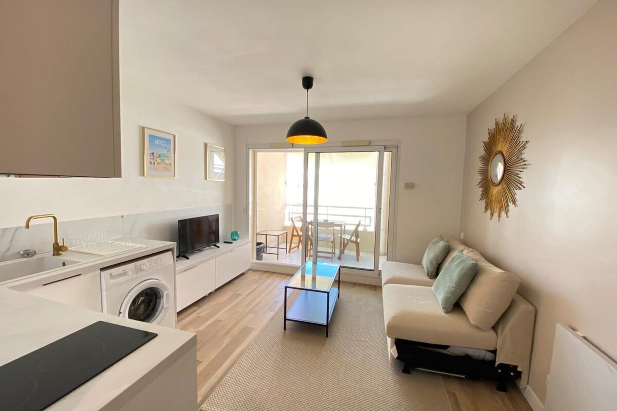06Ai - Beautiful Renovated Studio - Sea And Pool View Vallauris Exterior foto